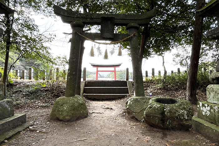 薦神社04